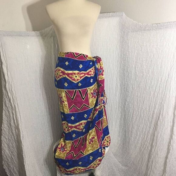 Colorful Multiple-print Swim Cover-Up Sarong - Picture 7 of 8